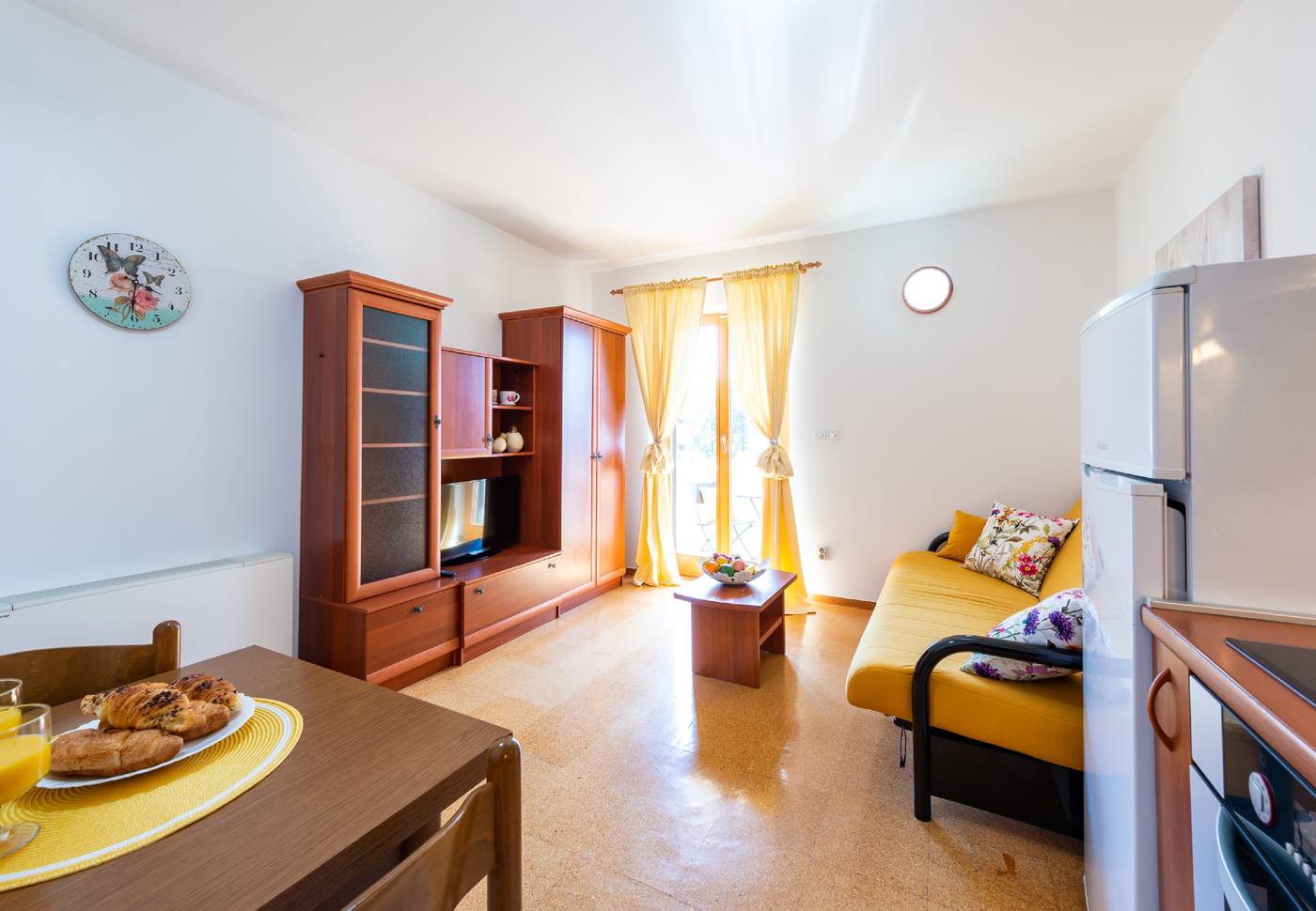 Apartments---Rooms-Cina-Room-5