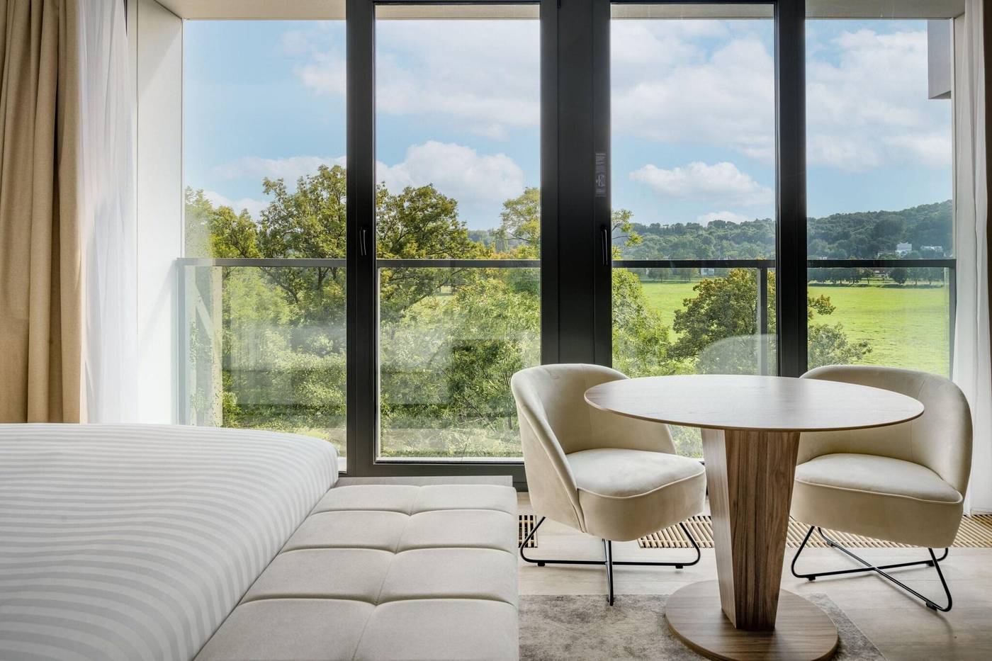 AC-Hotel-by-Marriott-Krakow-Room-42