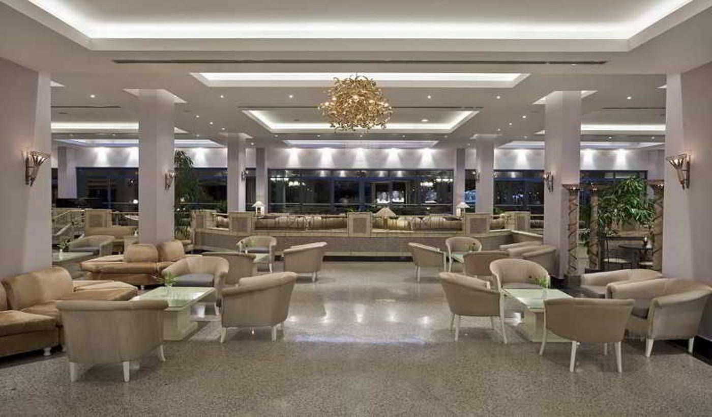 Sunrise-Resort-Hotel-Lobby-44