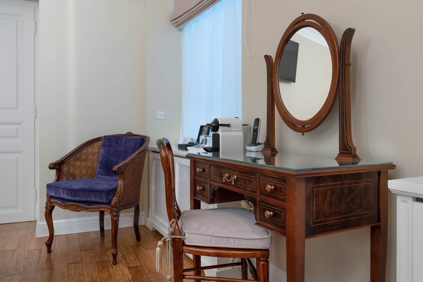 Noble-Suites-Room-12