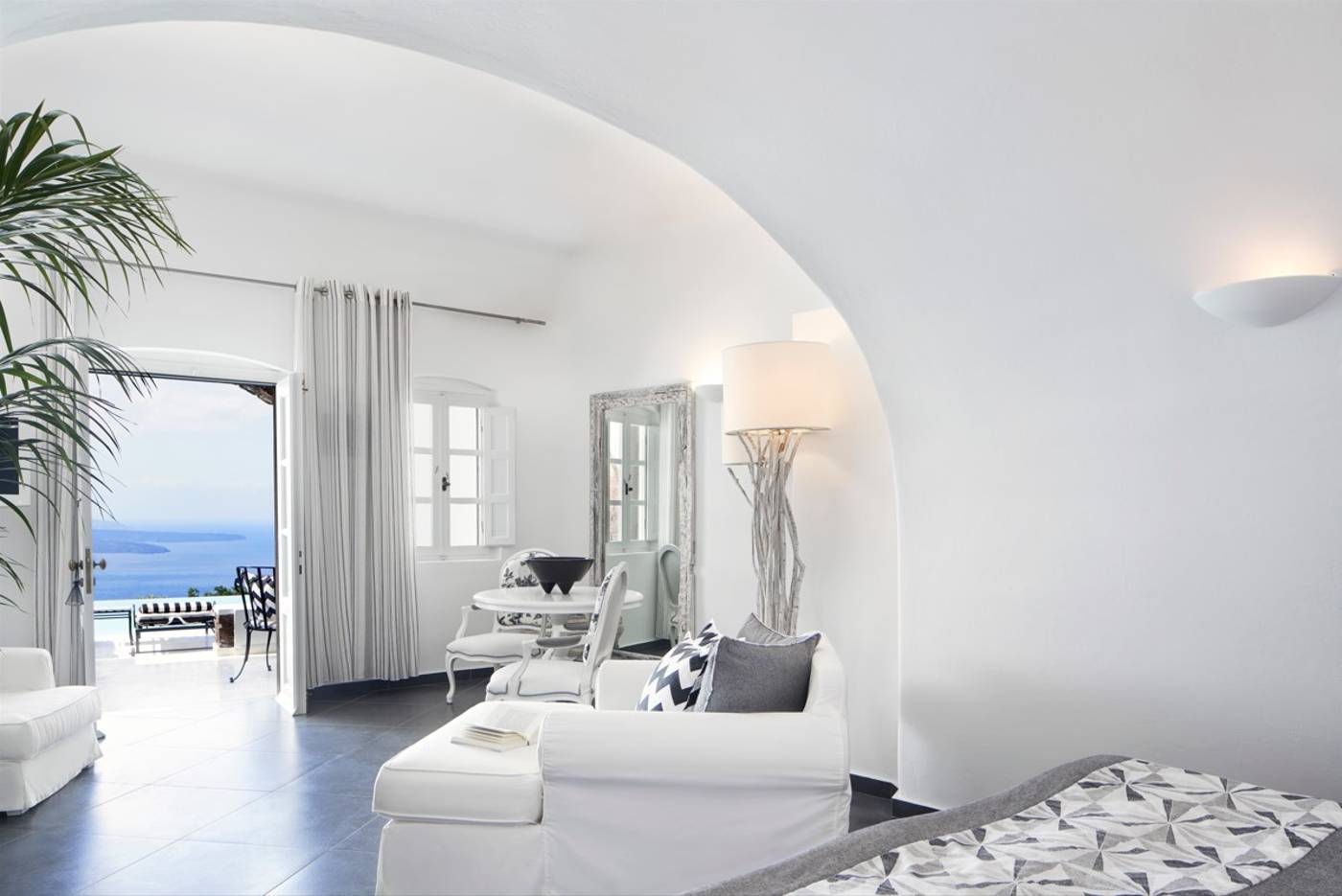 San-Antonio-Luxury-Hotel-Room-10