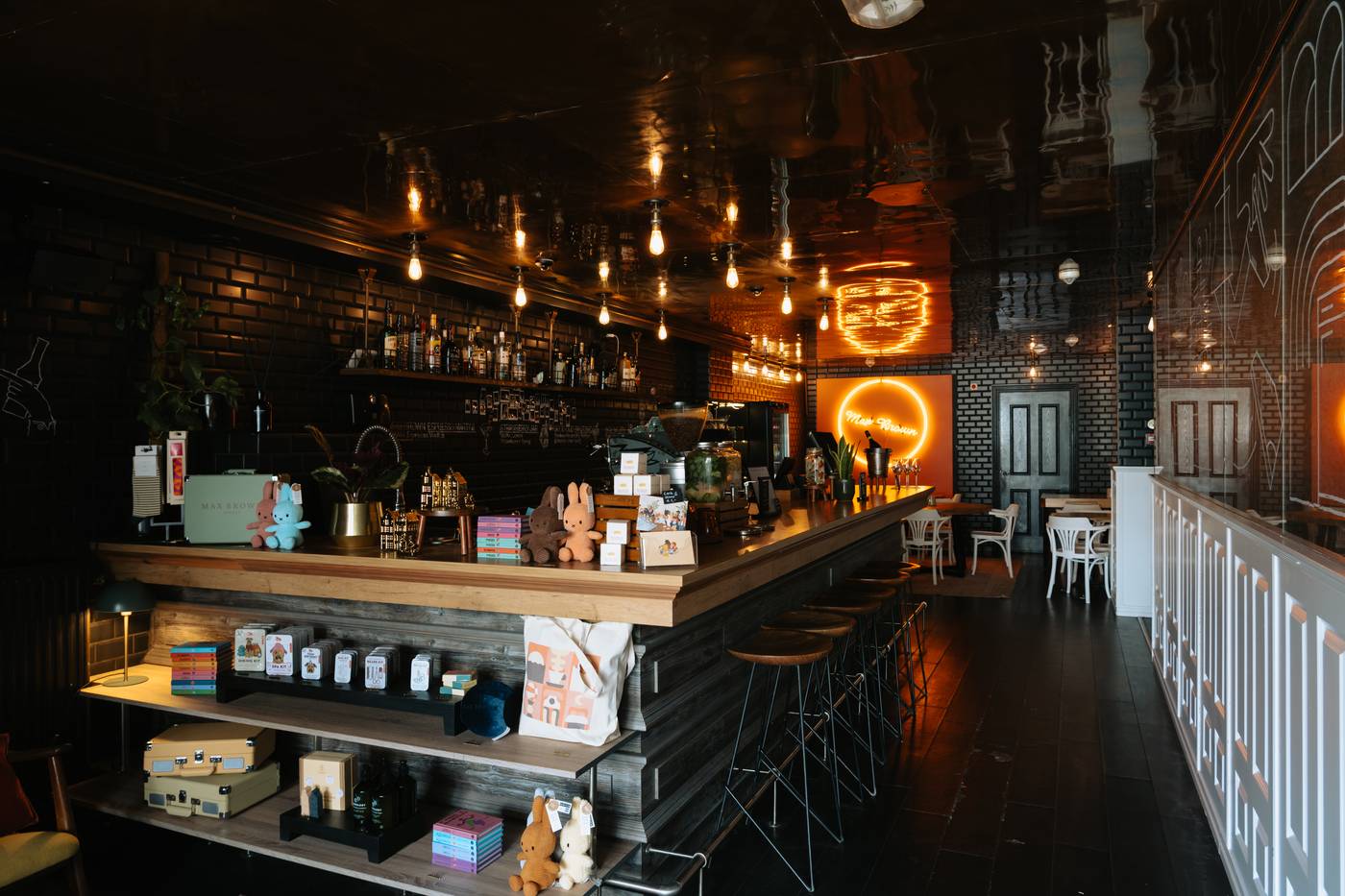 Max-Brown-Hotel-Canal-District--part-of-Sircle-Collection-Lobby-17