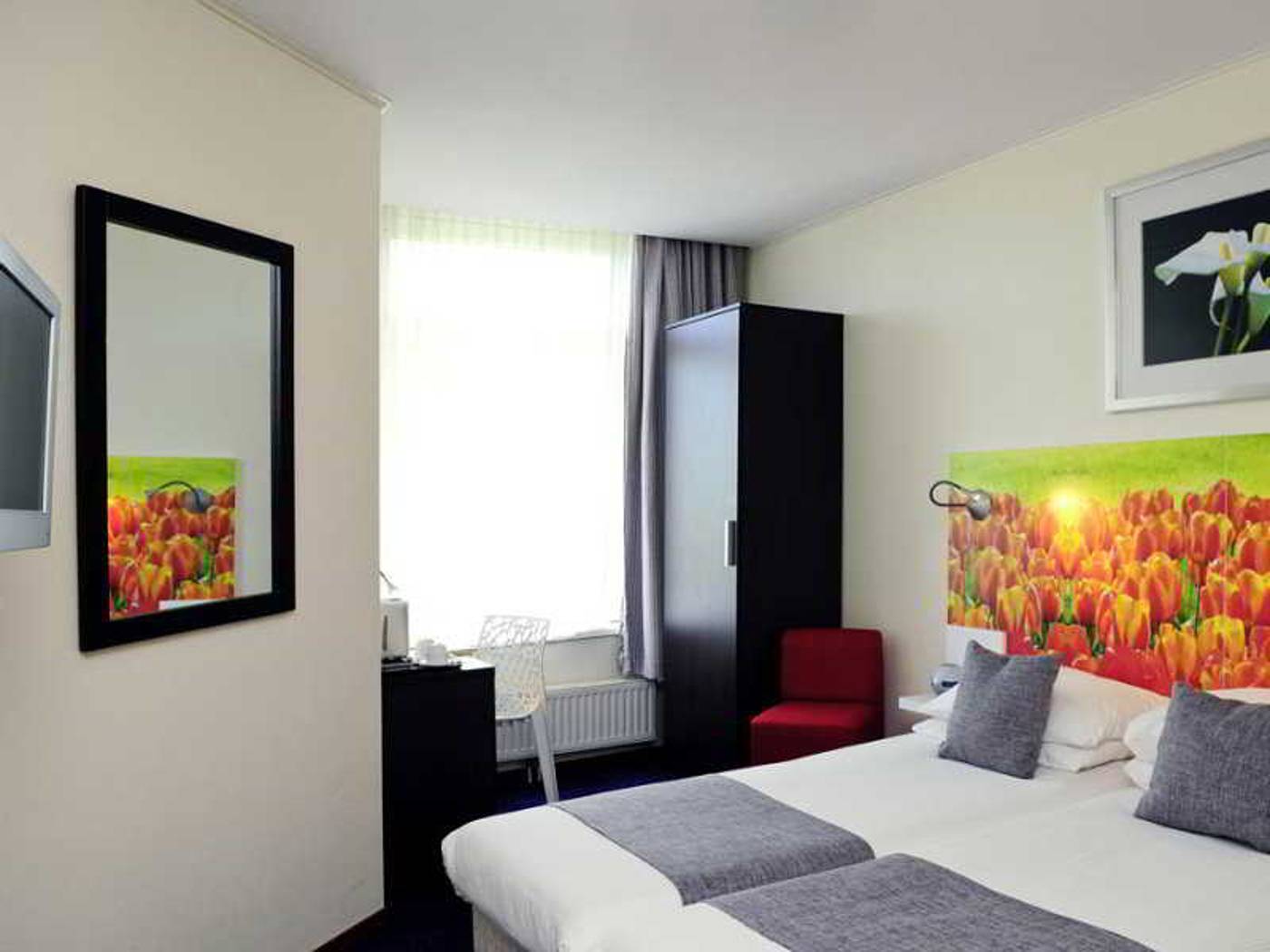 ibis-Styles-Amsterdam-City-Room-40