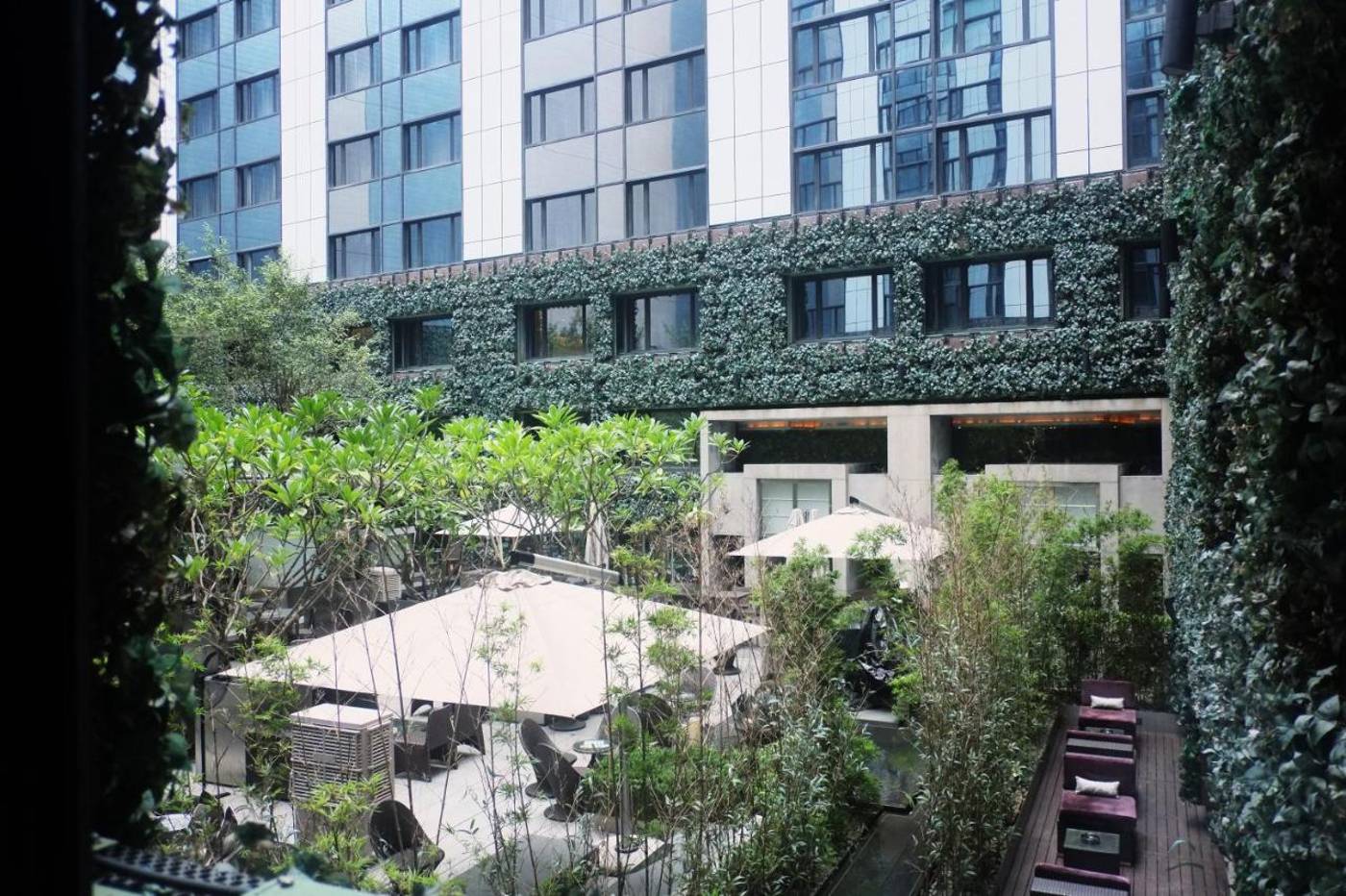 The-Mira-Hong-Kong-Terrace-9