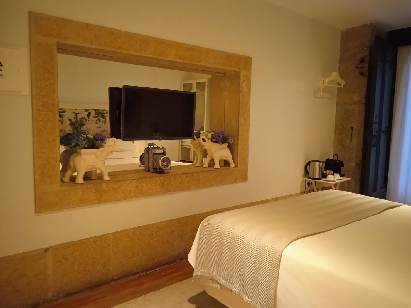 Alecrim-Ao-Chiado-Room-40