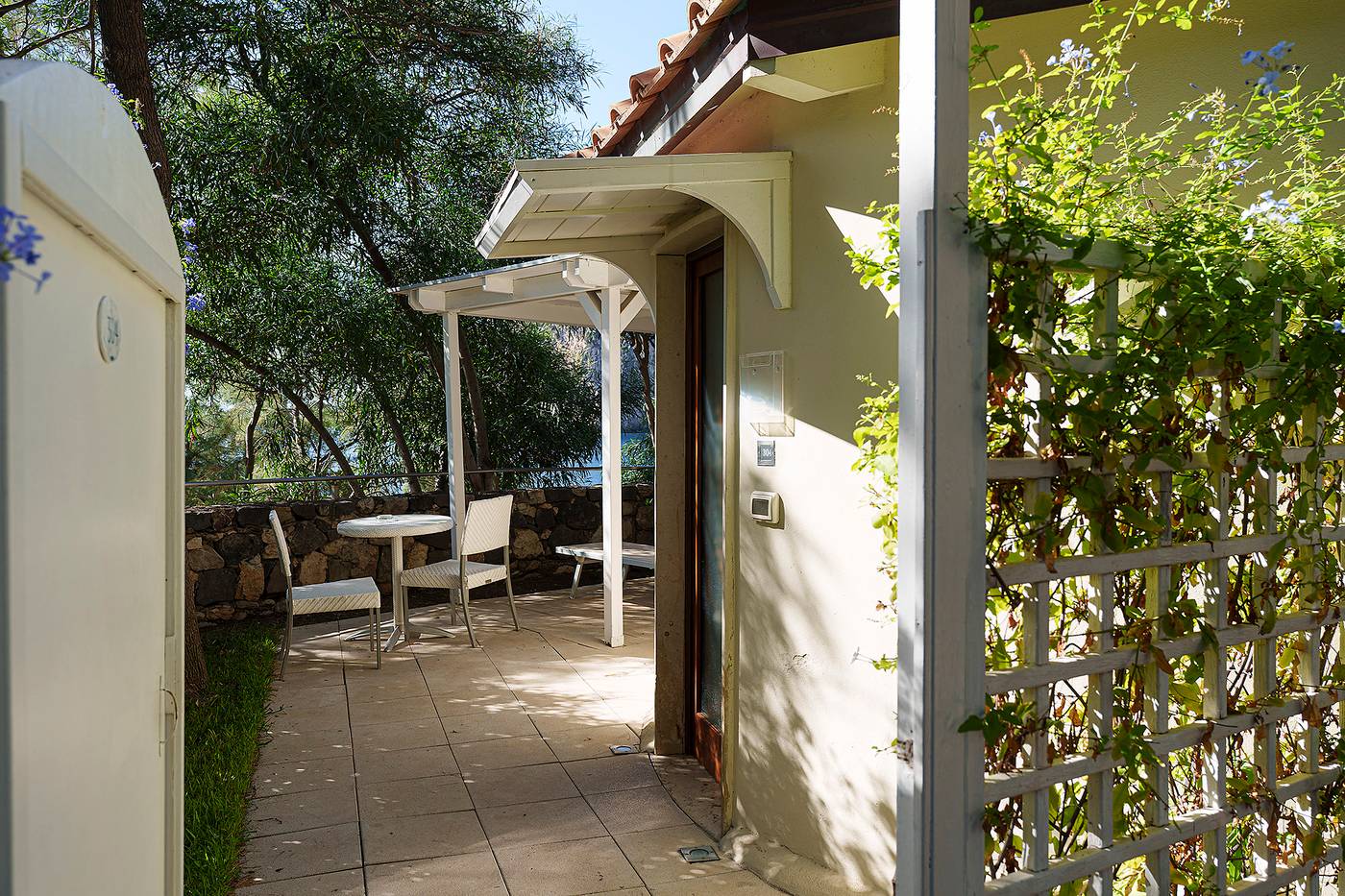 La-Plage-Resort-Room-8