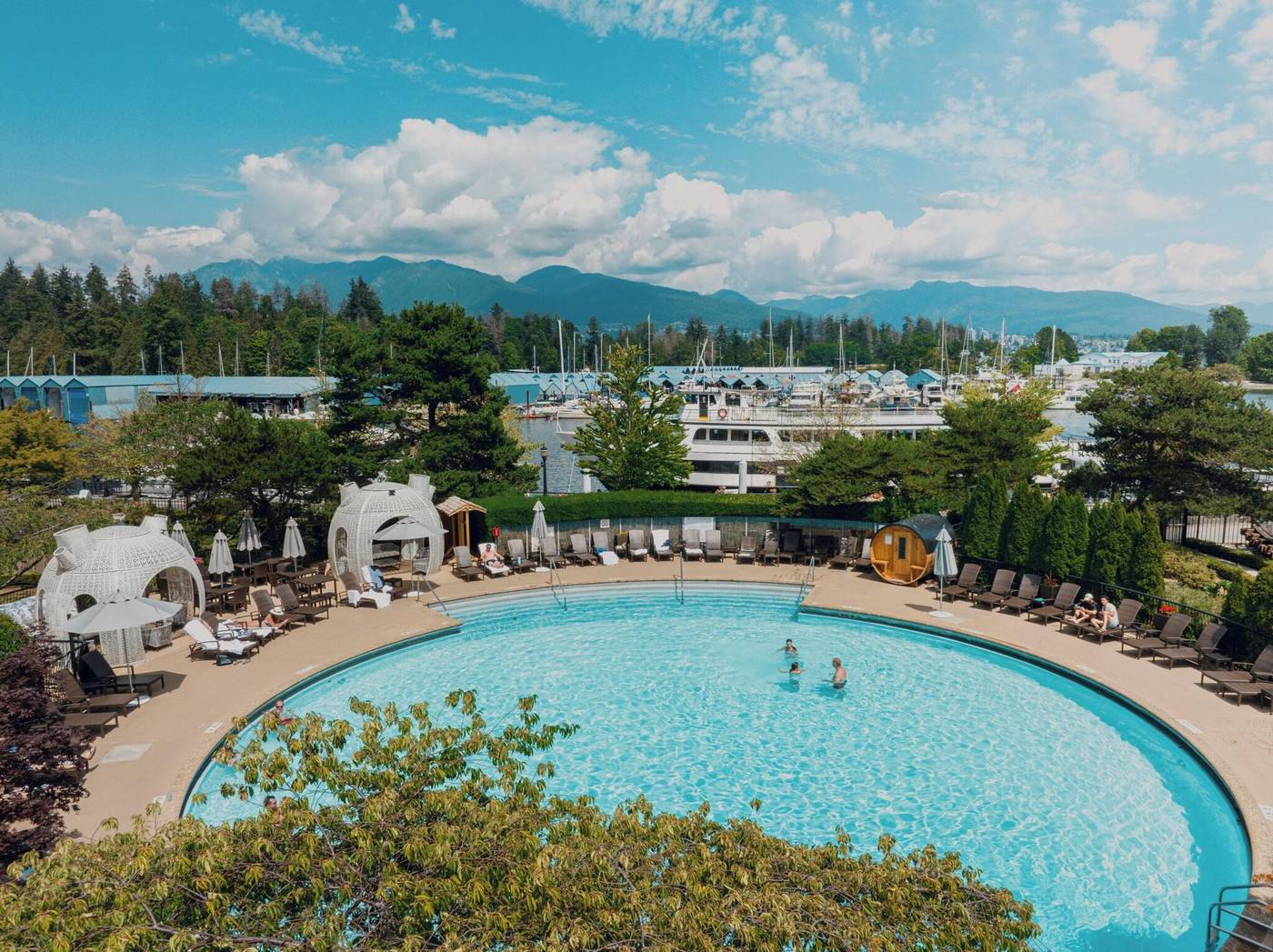 Westin-Bayshore-Vancouver-Pool-92