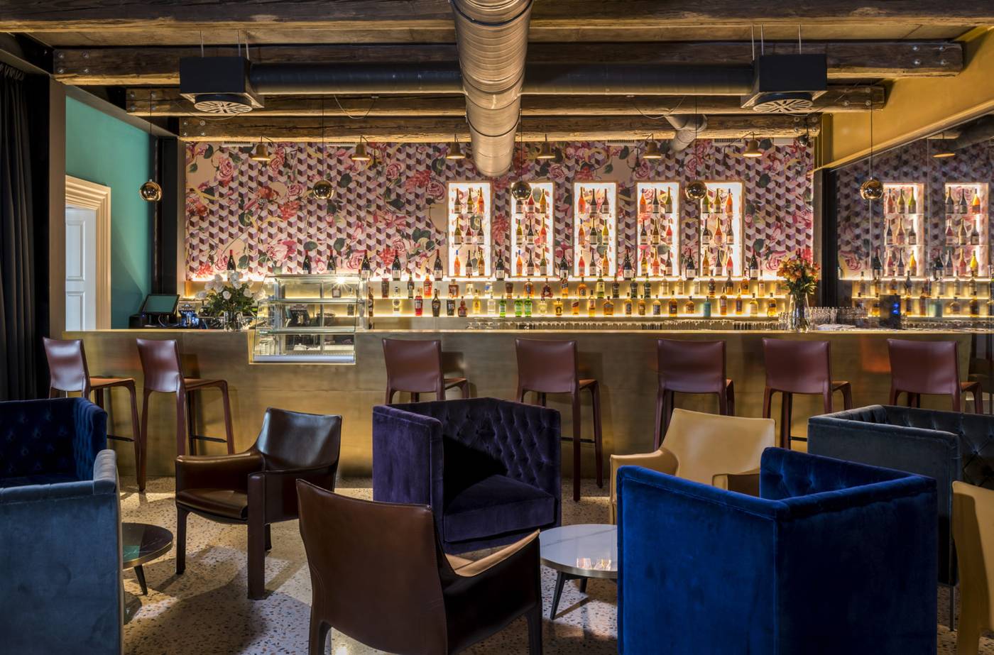 Winery---Design-Hotel-Roxanich-Bar-52