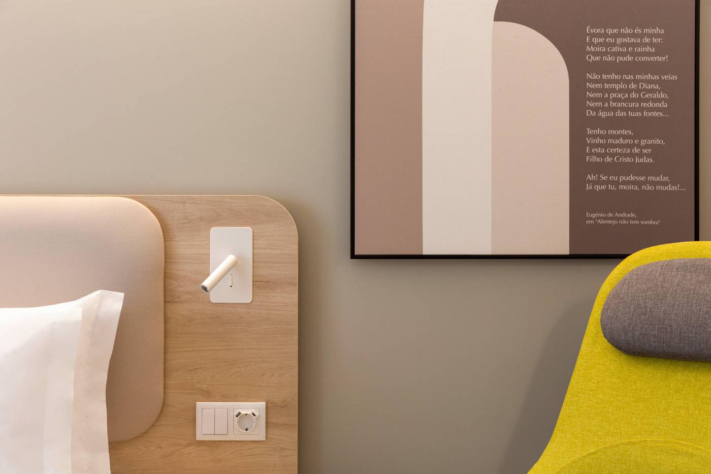 Holiday-Inn-Express-Evora-Room-16