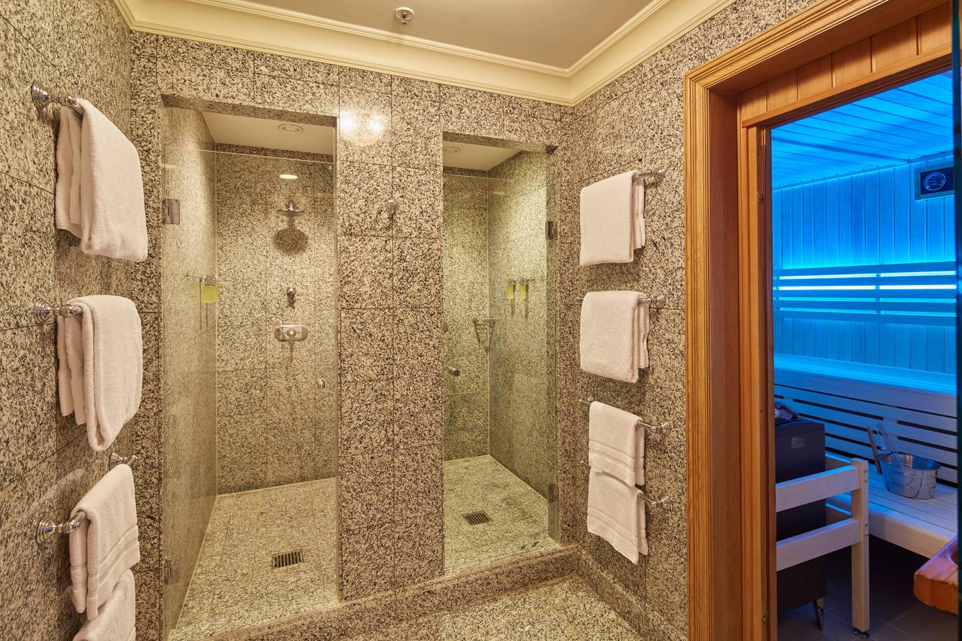 Regent-Berlin-Sports-and-Entertainment-44