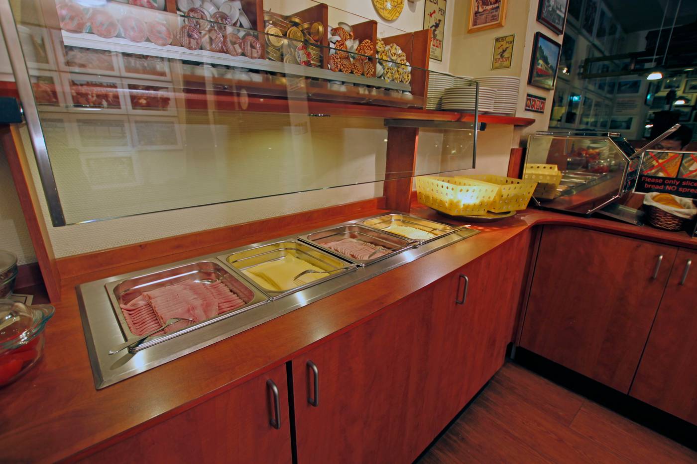 A-train-Restaurant-65