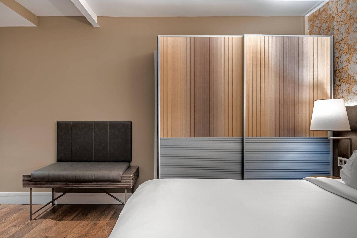 AC-Hotel-Palacio-del-Retiro-Autograph-Collection-Room-82