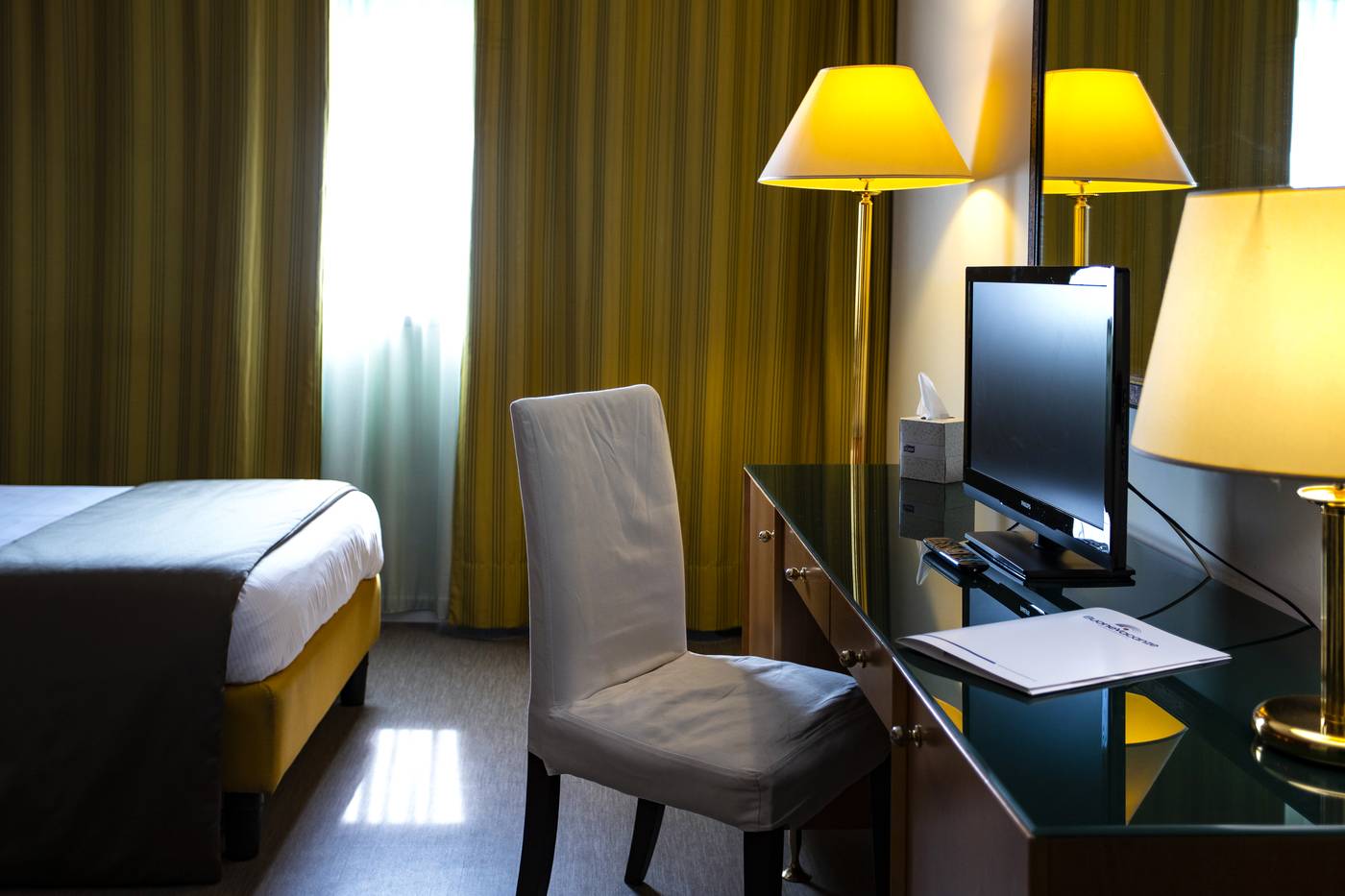 BV-Oly-Hotel-Room-20