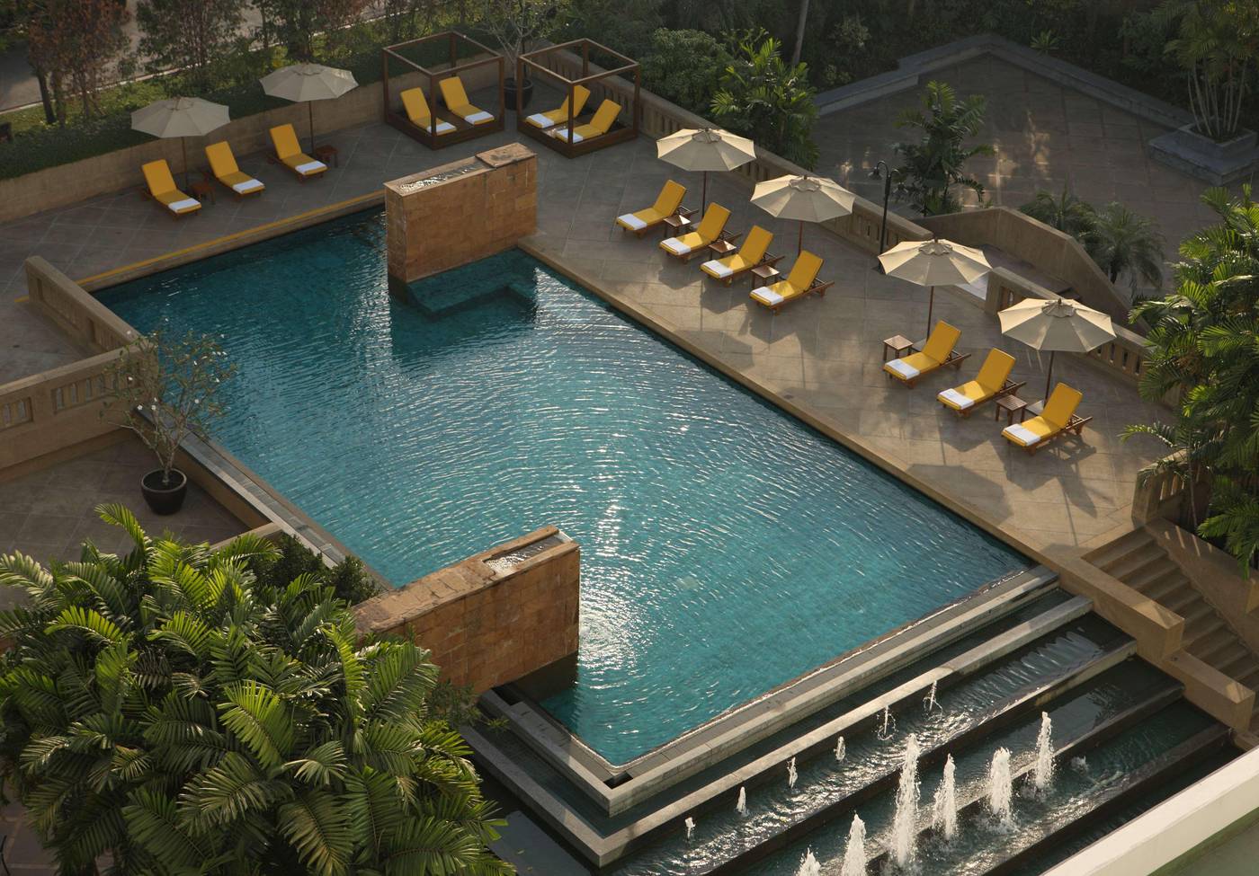 Dusit-Princess-Srinakarin-Bangkok-Pool-47