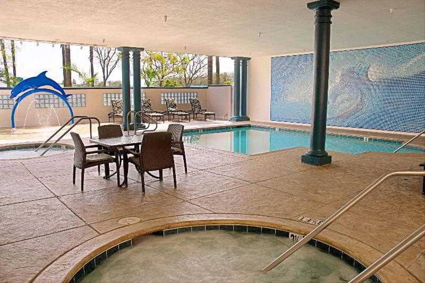 Peacock-Suites-Pool-8