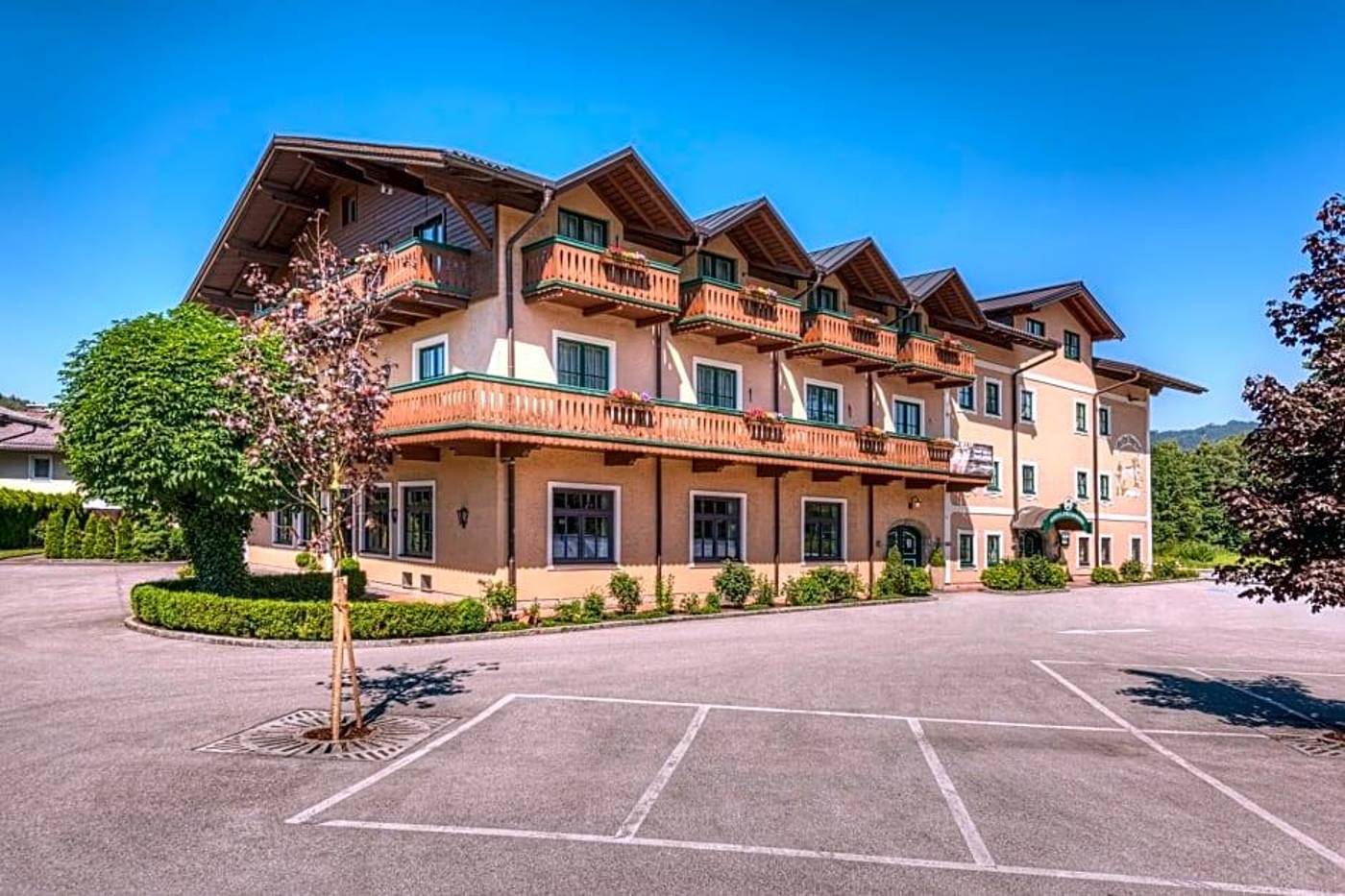 Hotel Gasthof Der Jagerwirt-Austria-BERGHEIM-General view-1