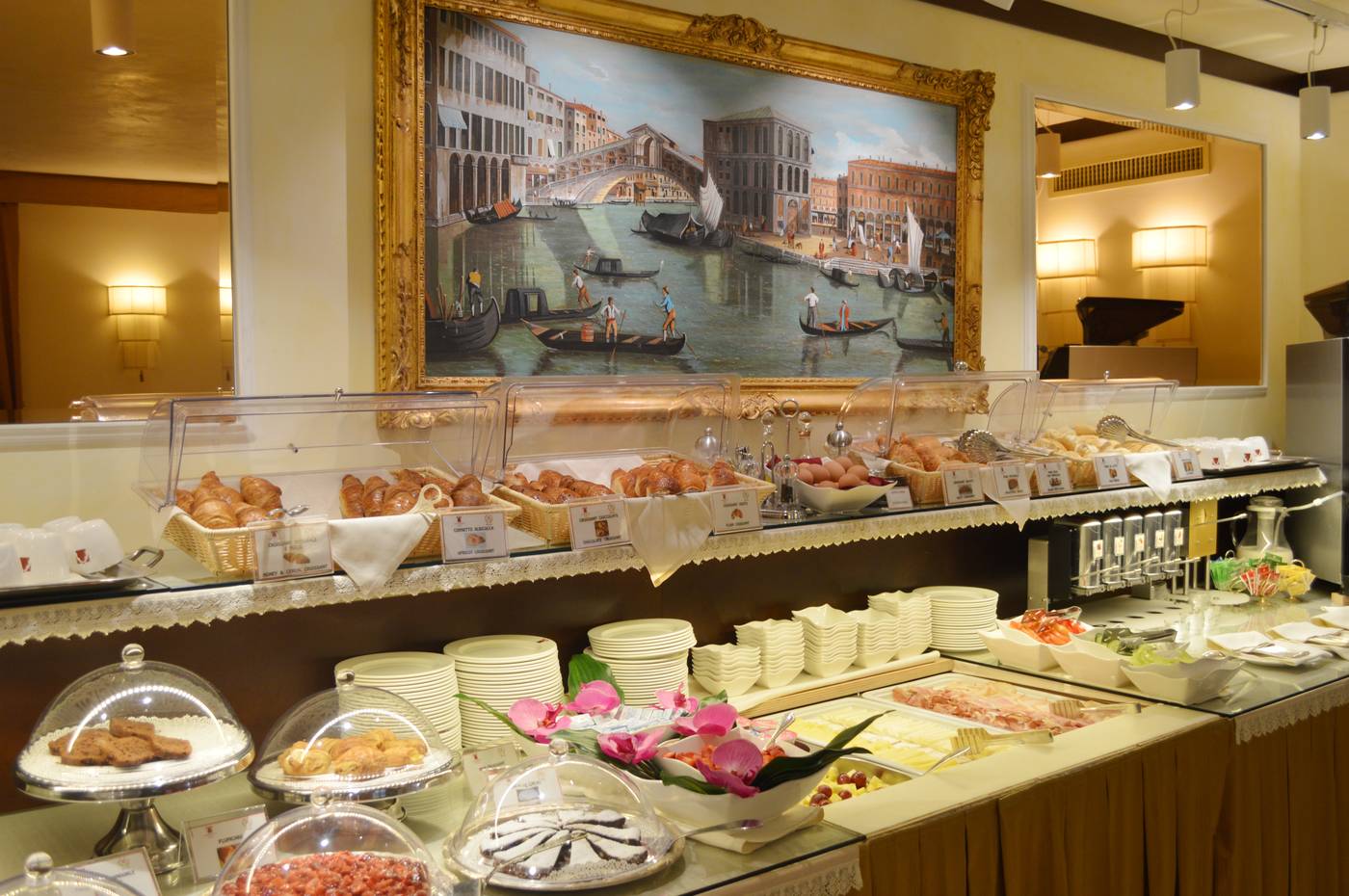 Ai-Mori-d-Oriente-Restaurant-40