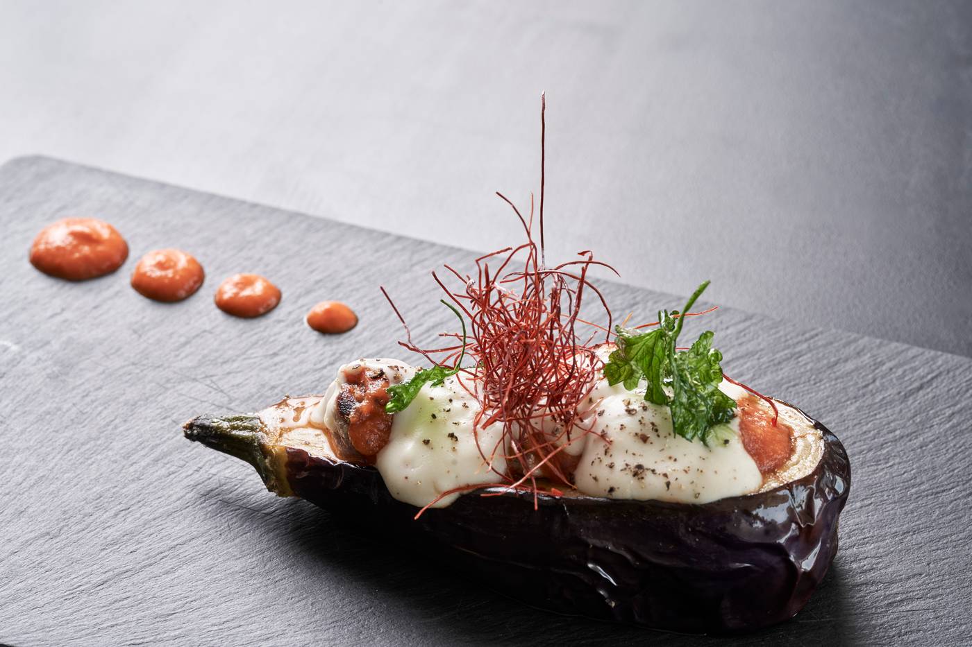 Mr-and-Mrs-White-Oia-Santorini-Restaurant-35