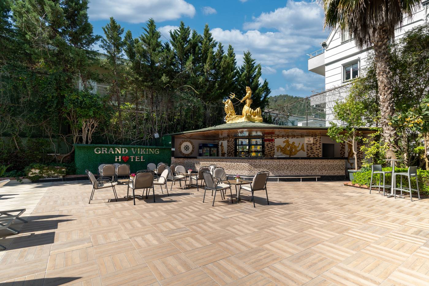 Grand-Vikin-Hotel-Bar-21