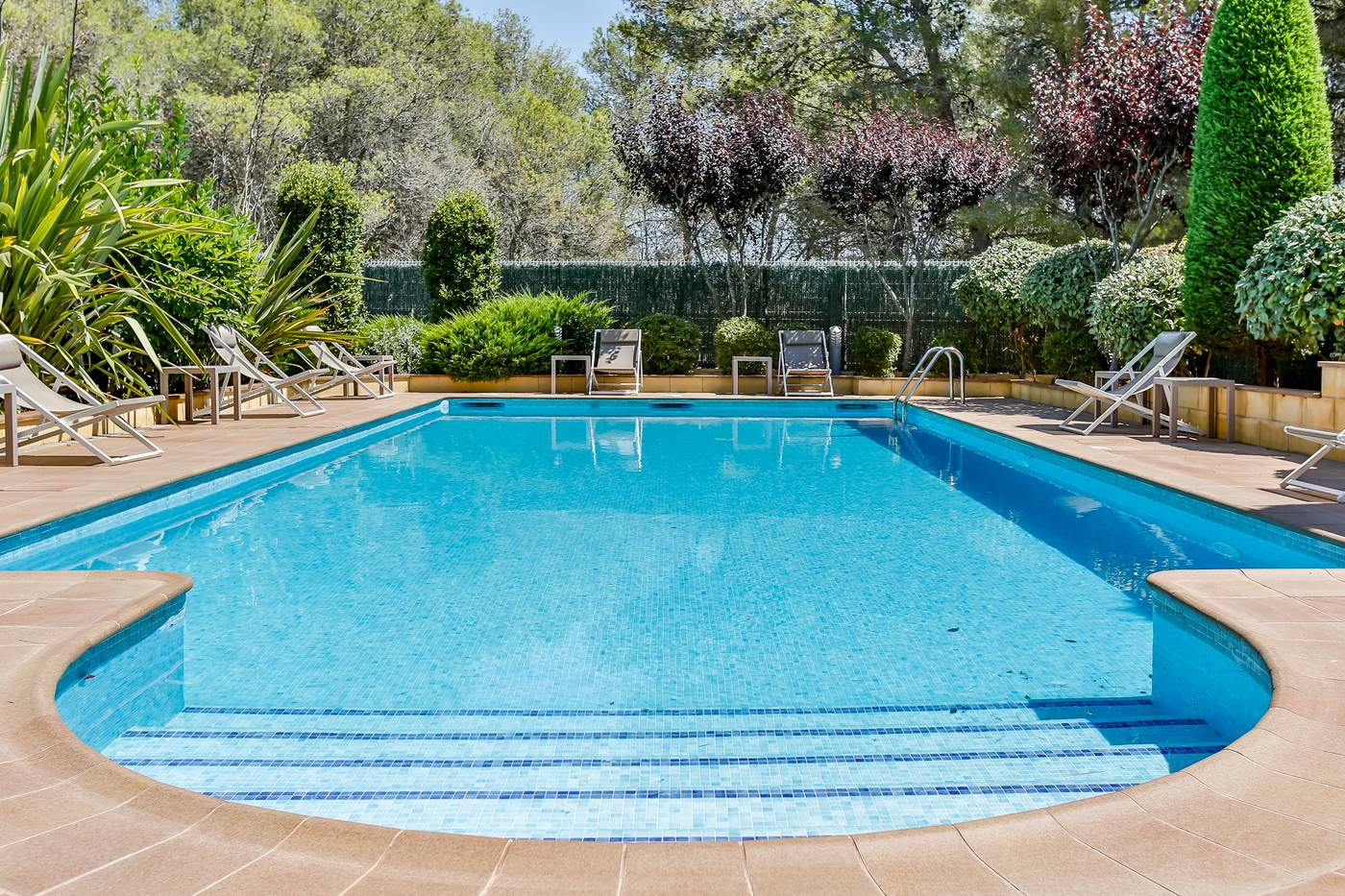 Desitges-Pool-4
