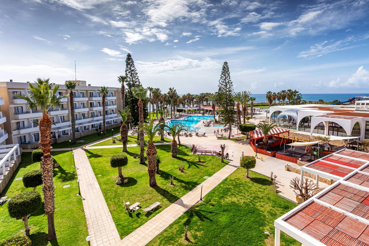 Louis-Phaethon-Beach-Room-14
