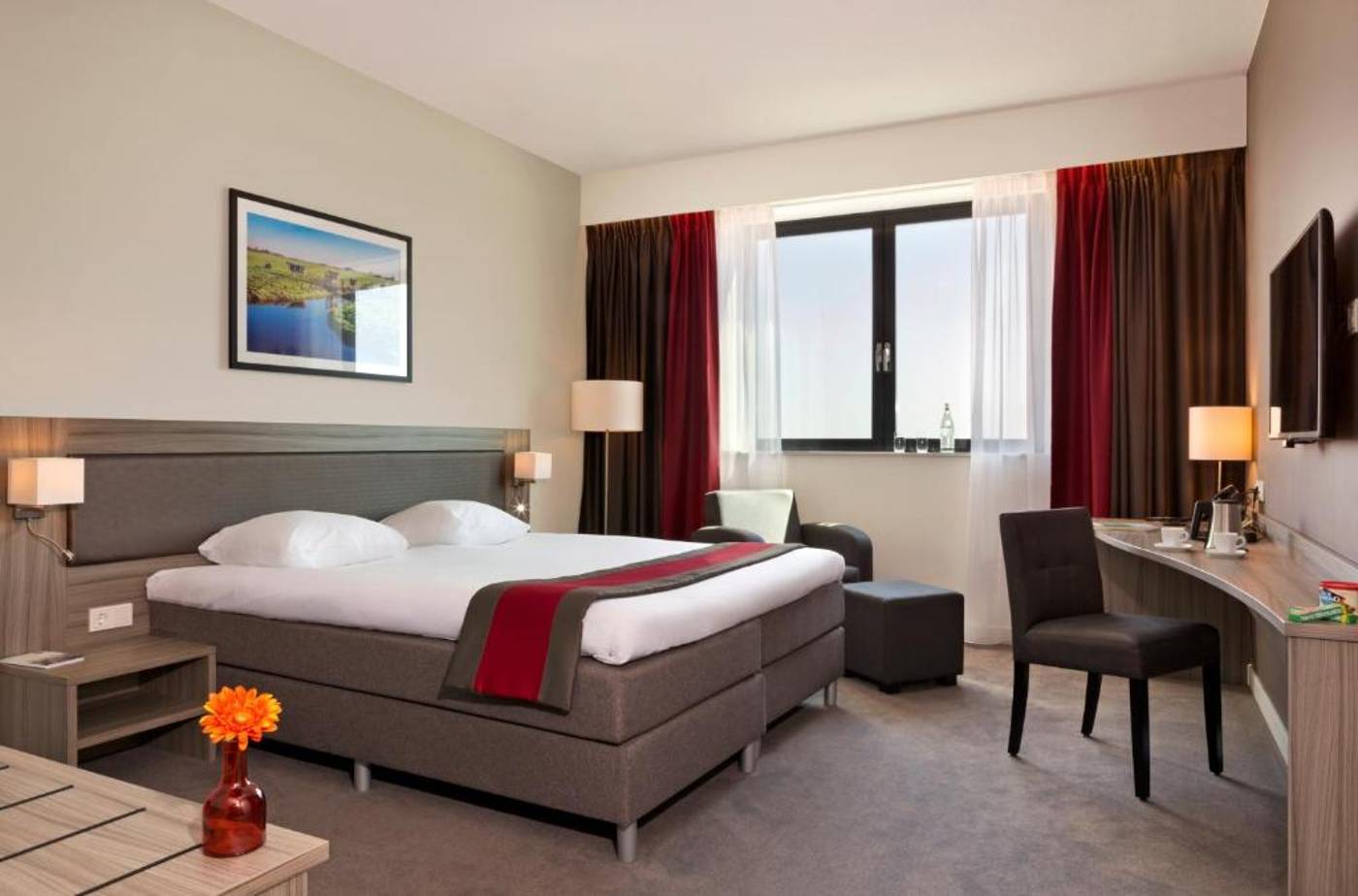 Fletcher Hotel-Restaurant Wings-Rotterdam-Netherlands-ROTTERDAM ZESTIENHOVEN-Room-8