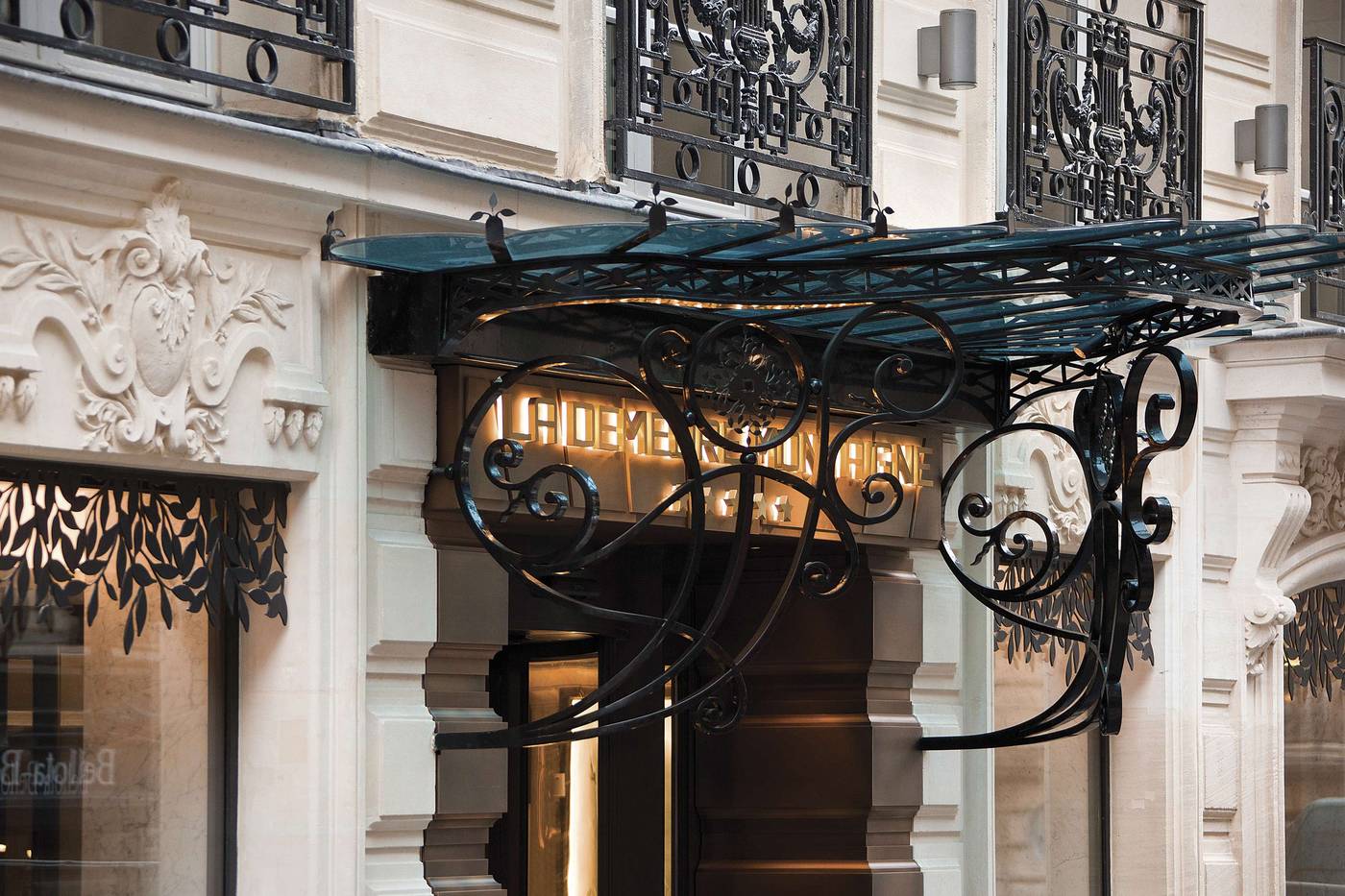 La-Demeure-Montaigne-General-view-2