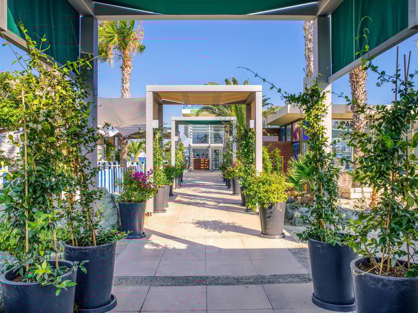 St--Raphael-Resort-Restaurant-18