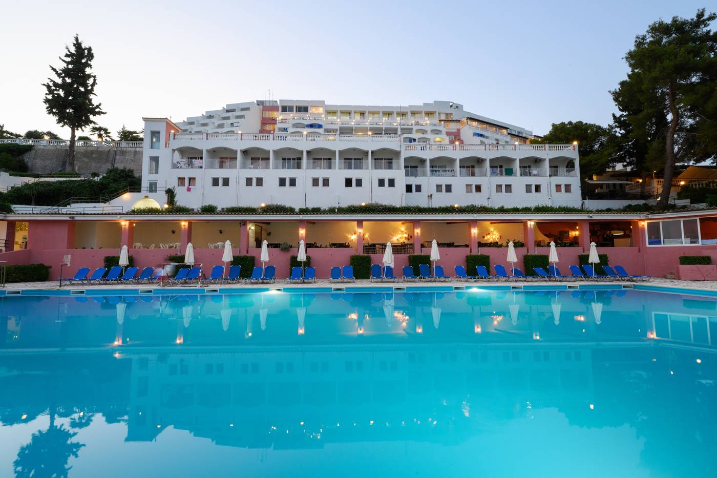 Sunshine-Corfu-Hotel---Spa-Pool-6