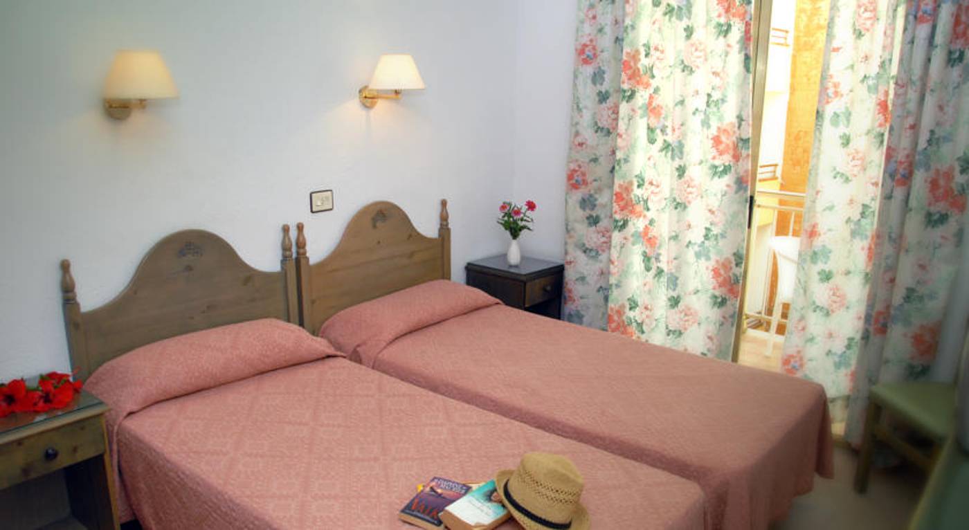 Merce-Hotel-Room-24