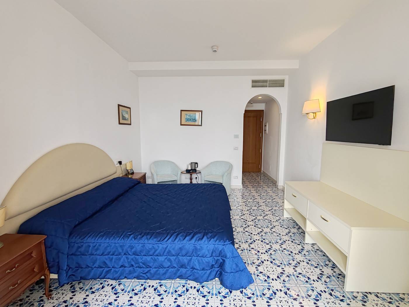 Grand-Hotel-Excelsior-Room-6