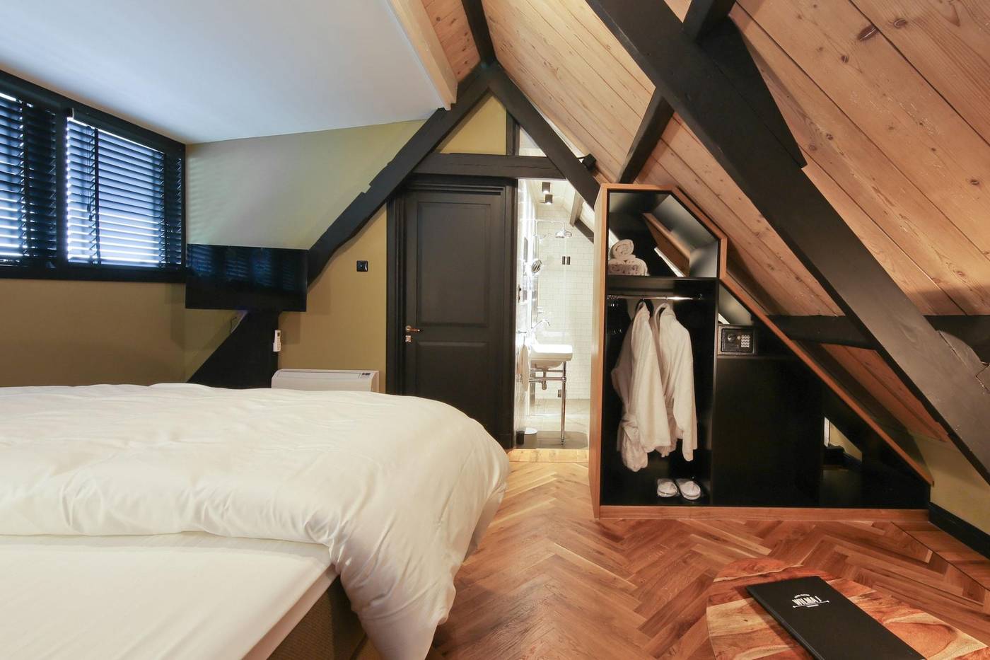 Hotel Suites Wilma J-Netherlands-VINKEVEEN-Room-4