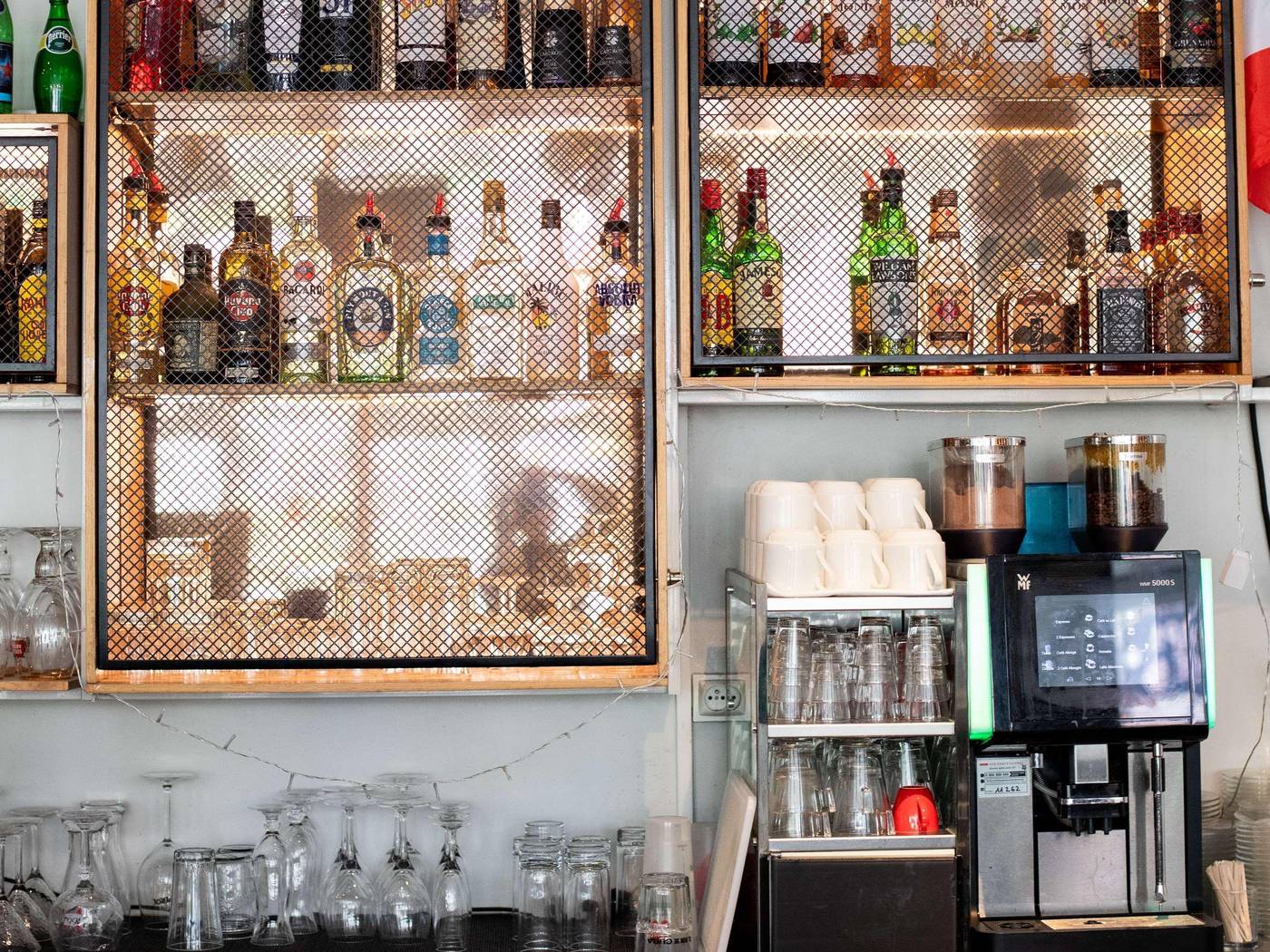 ibis-Styles-Paris-Bercy-Bar-59