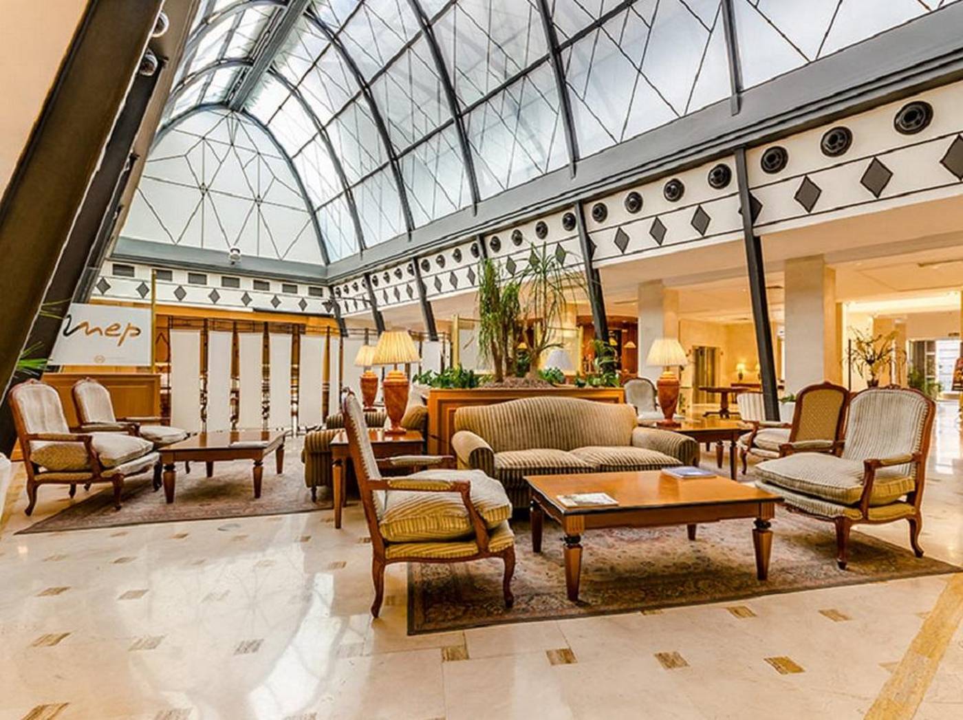 Eurostars-Casa-de-la-Lirica-Lobby-6