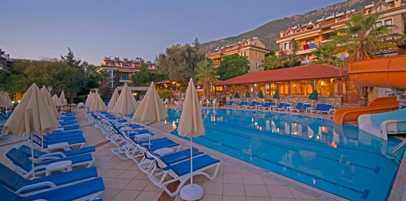 Perdikia-Hill-Family-Resort-Pool-8
