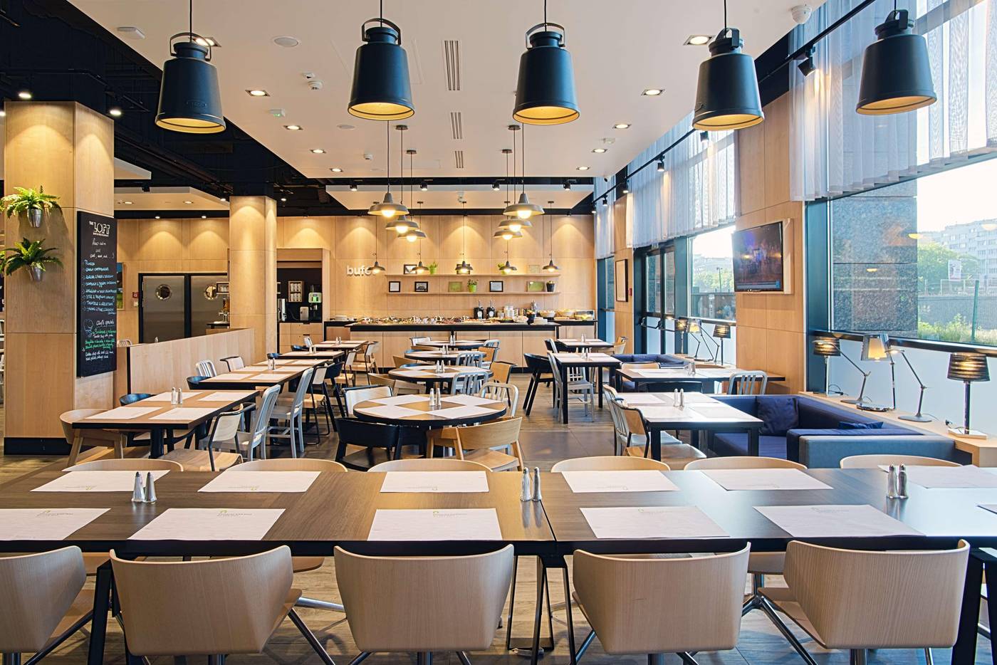 Hotel-Campanile-Warszawa-Restaurant-28