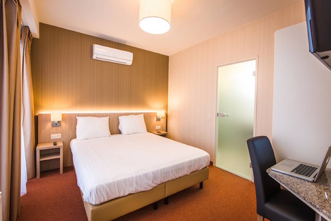 Arass Hotel & Business Flats-Belgium-Antwerp-Room-10
