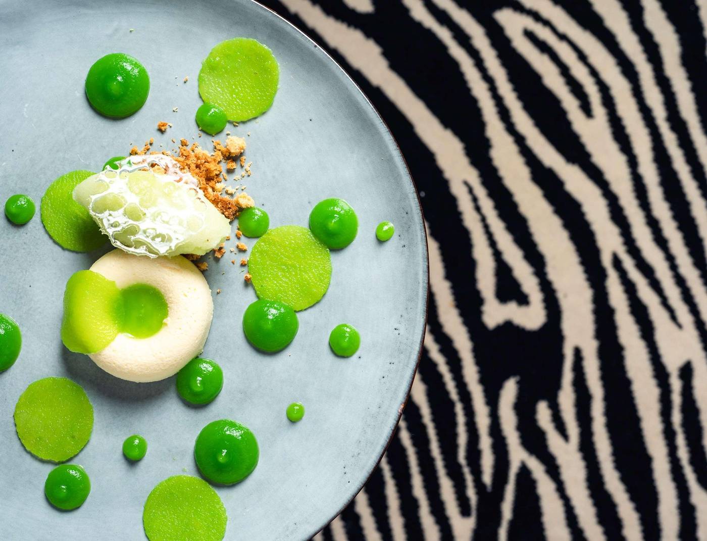 N-vY-Manotel-Restaurant-30