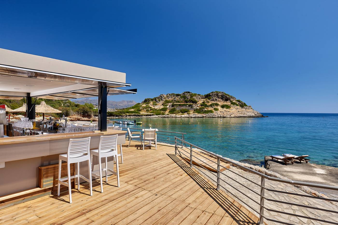 Blue-Marine-Resort---Spa-Bar-70