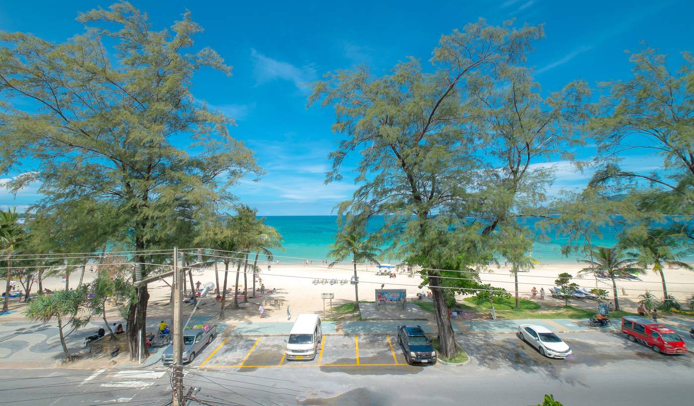 Phuket-Graceland-Resort---Spa-Beach-77