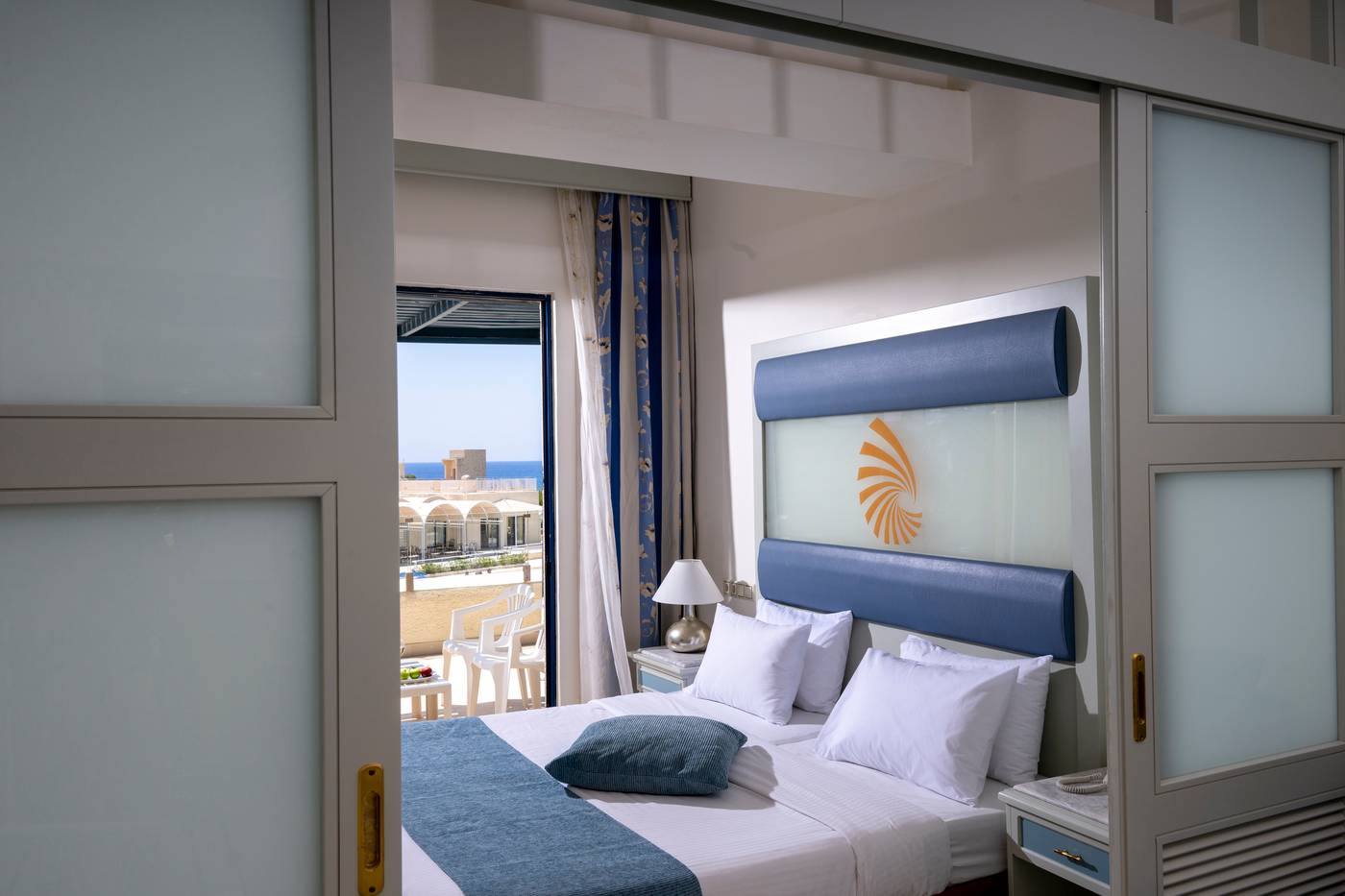 Sunshine-Crete-Beach-Room-26