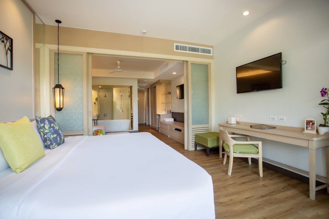 Katathani Phuket Beach Resort