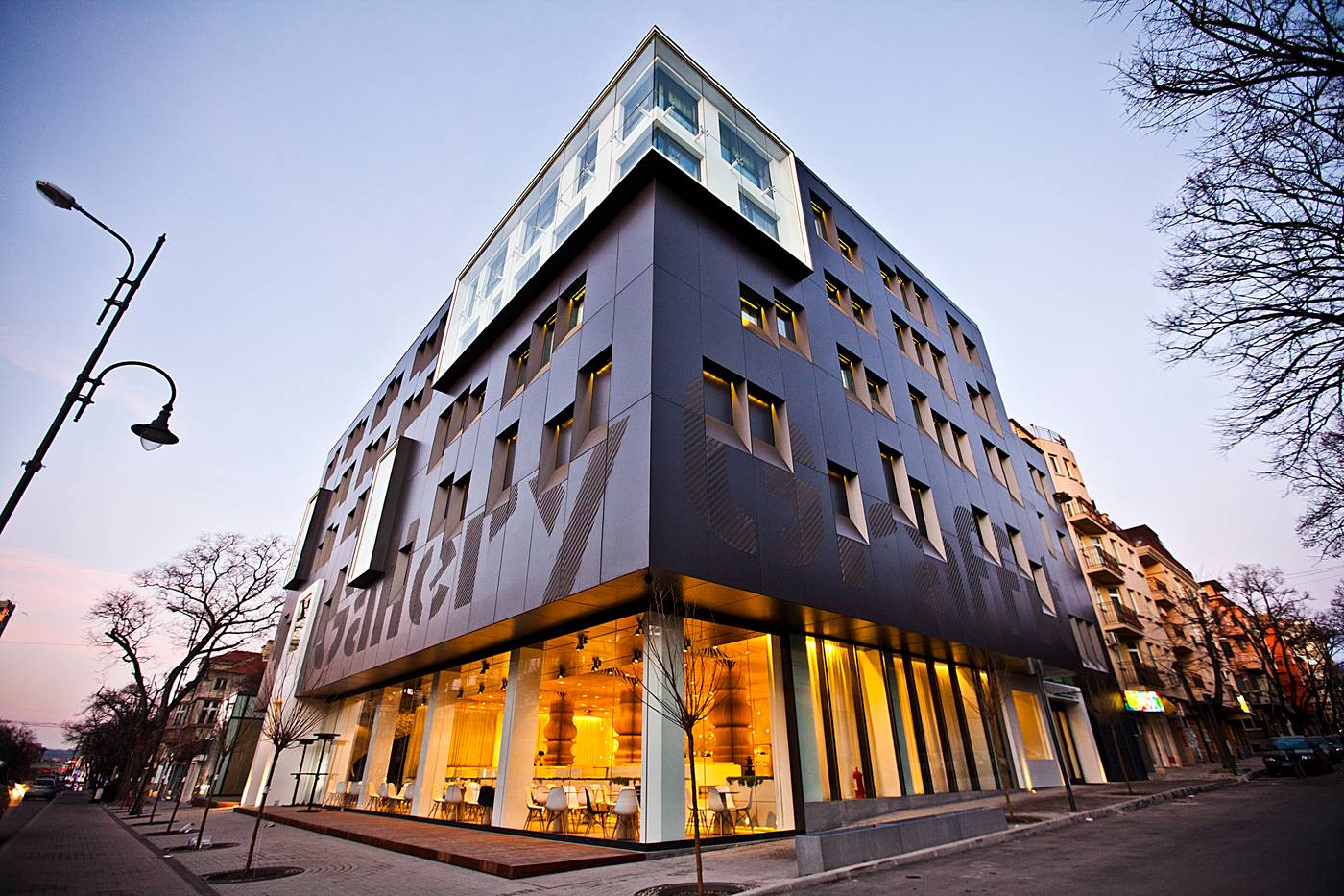 Graffit-Gallery-Hotel-General-view-1