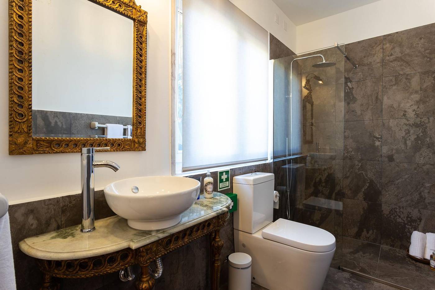 Geronimo-Guest-House-Bel-m-Room-39