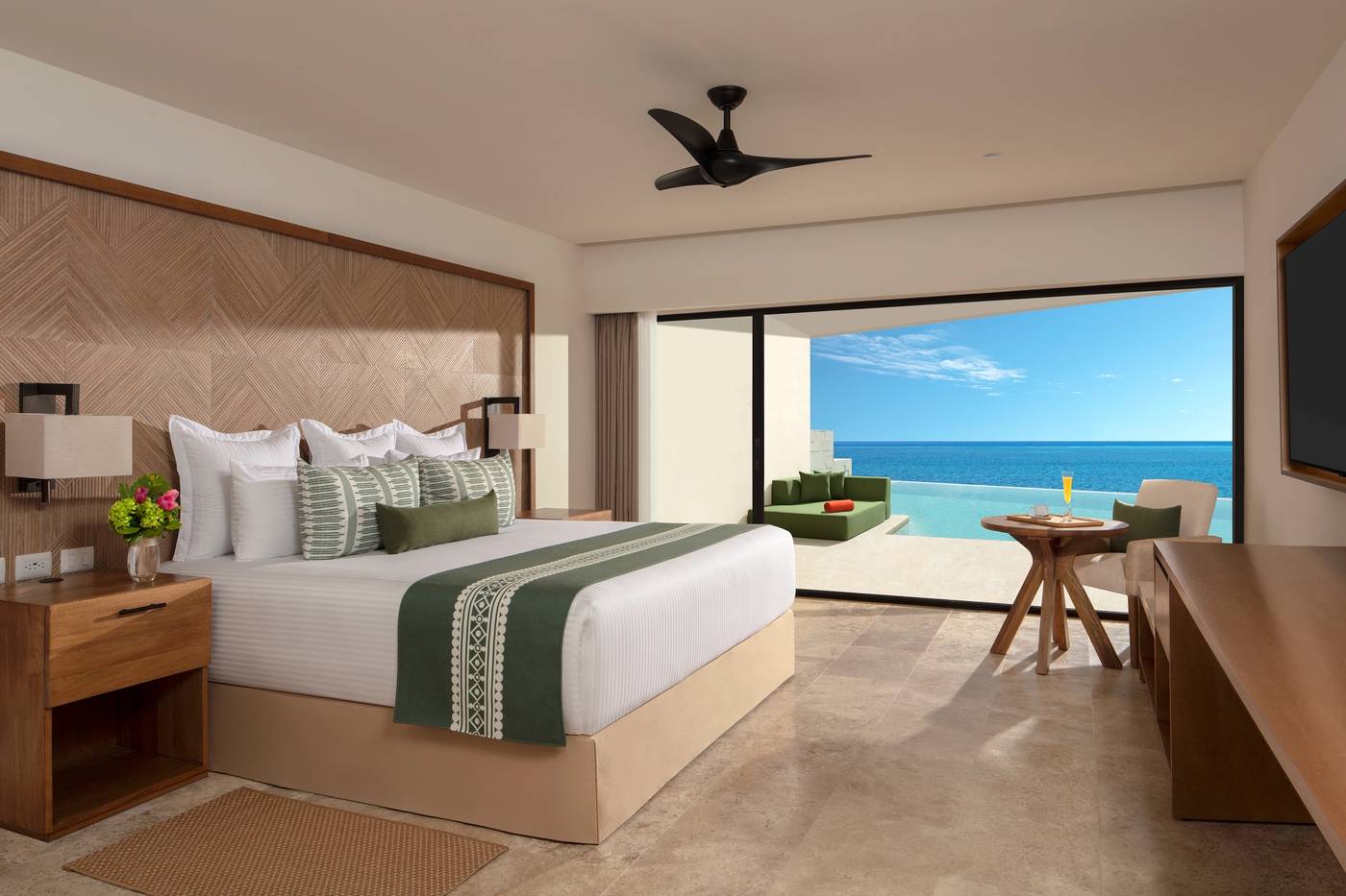 Dreams-Sapphire-Resort---Spa-Room-17