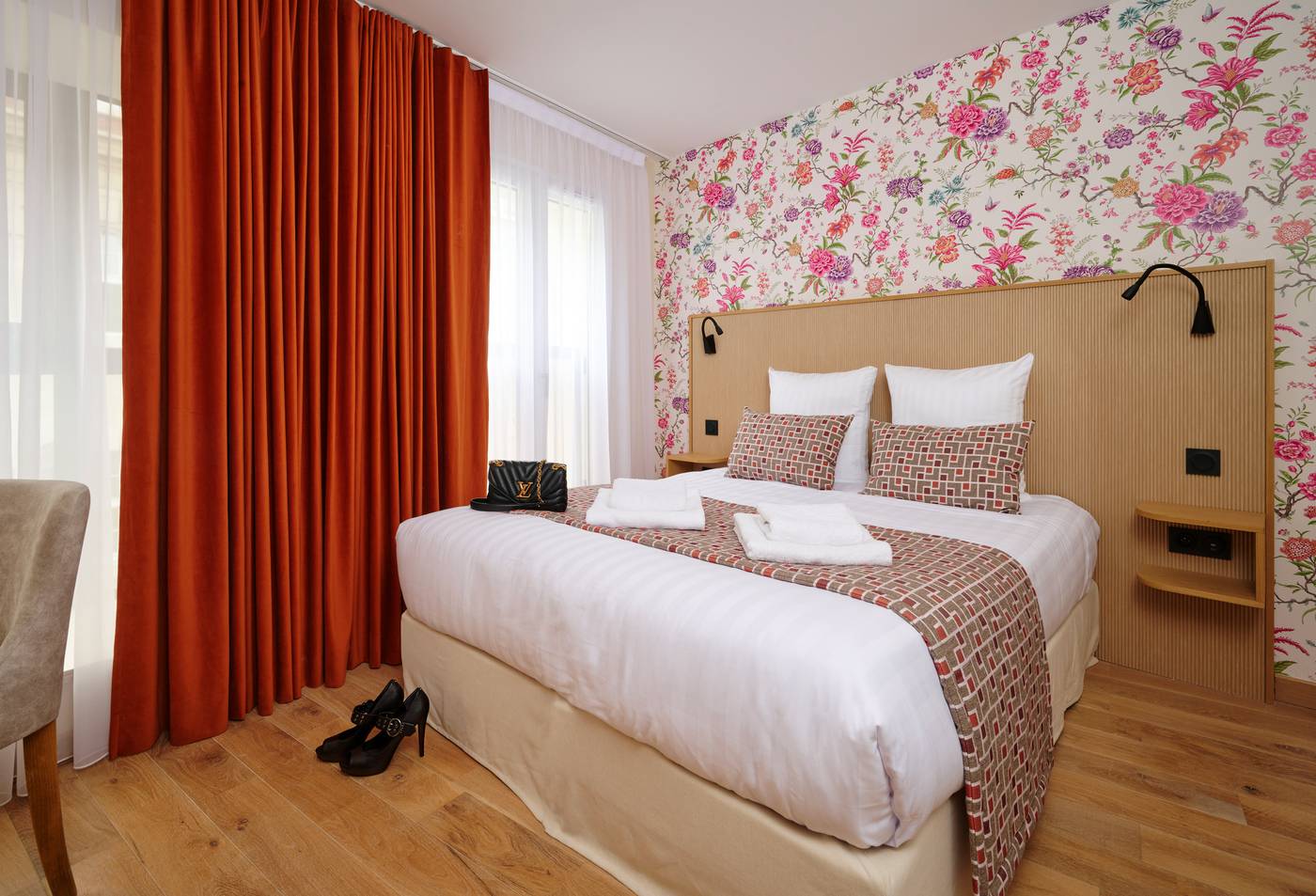 VLH-Paris-Montparnasse-Eiffel-Room-6