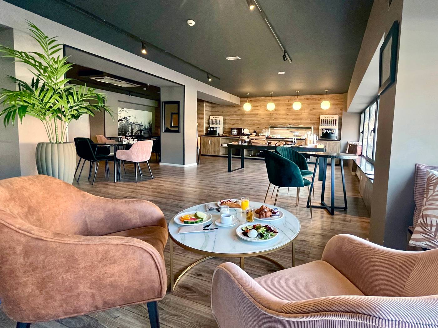 Acta-Madfor-Hotel-Restaurant-5