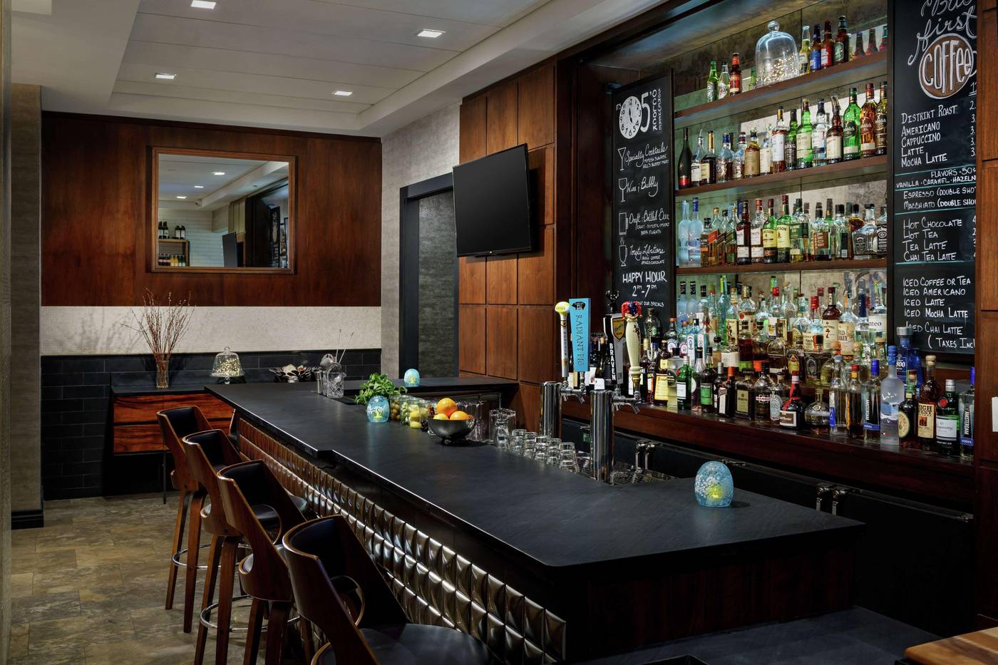 Distrikt-Hotel-New-York-City--Tapestry-Collection-Bar-8