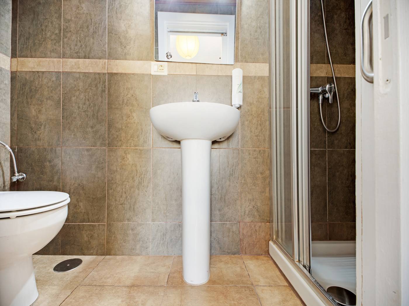 Rk-Bora-Bora-Room-50