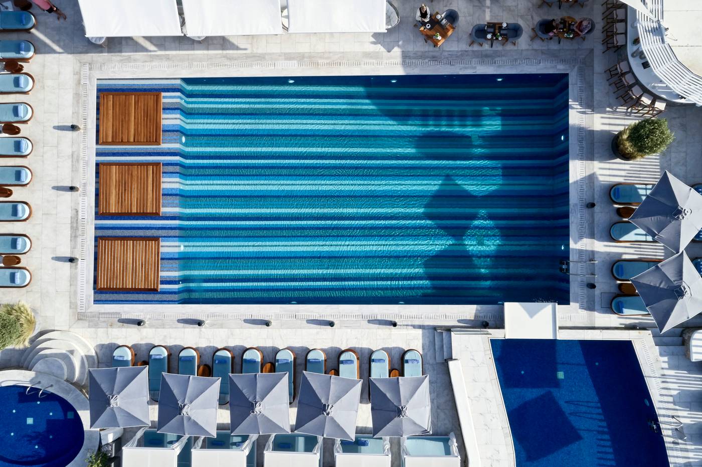 Myconian-Kyma---Design-Hotels-Pool-9